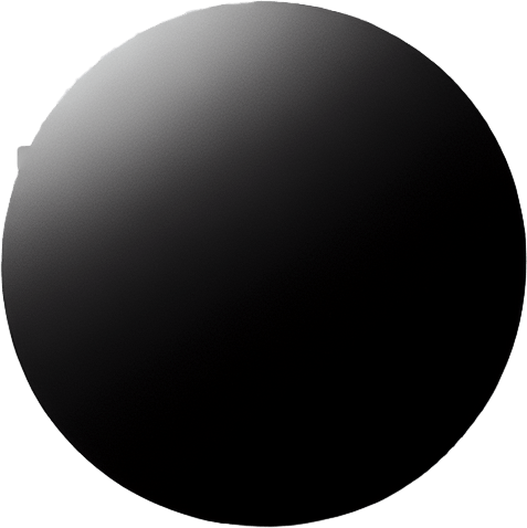 Simple black circle with transparent background