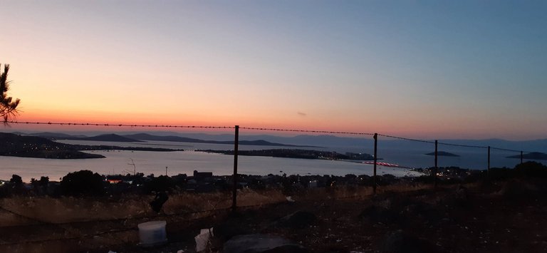 topic-community-background